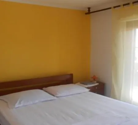 Mara Apartment *